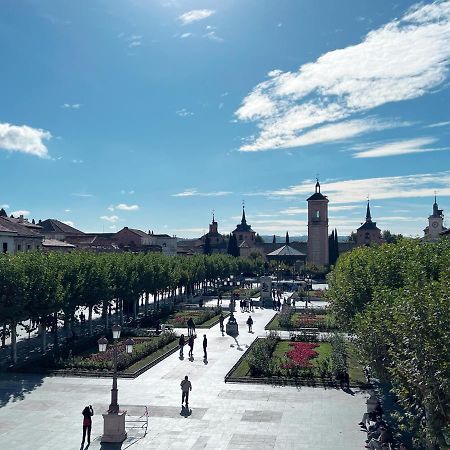 Sonar En La Plaza Cervantes 3 Alcalá de Henares Extérieur photo