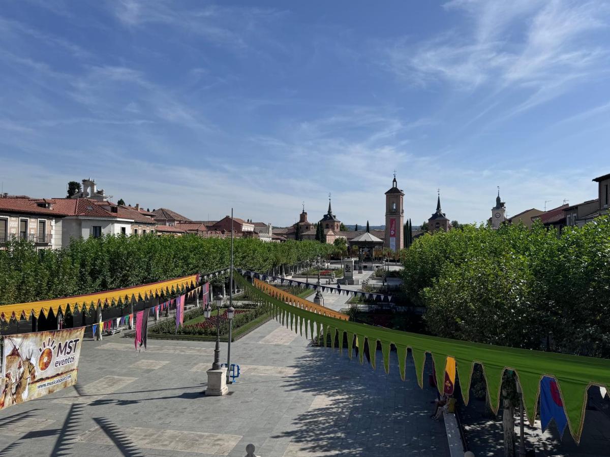 Sonar En La Plaza Cervantes 3 Alcalá de Henares Extérieur photo