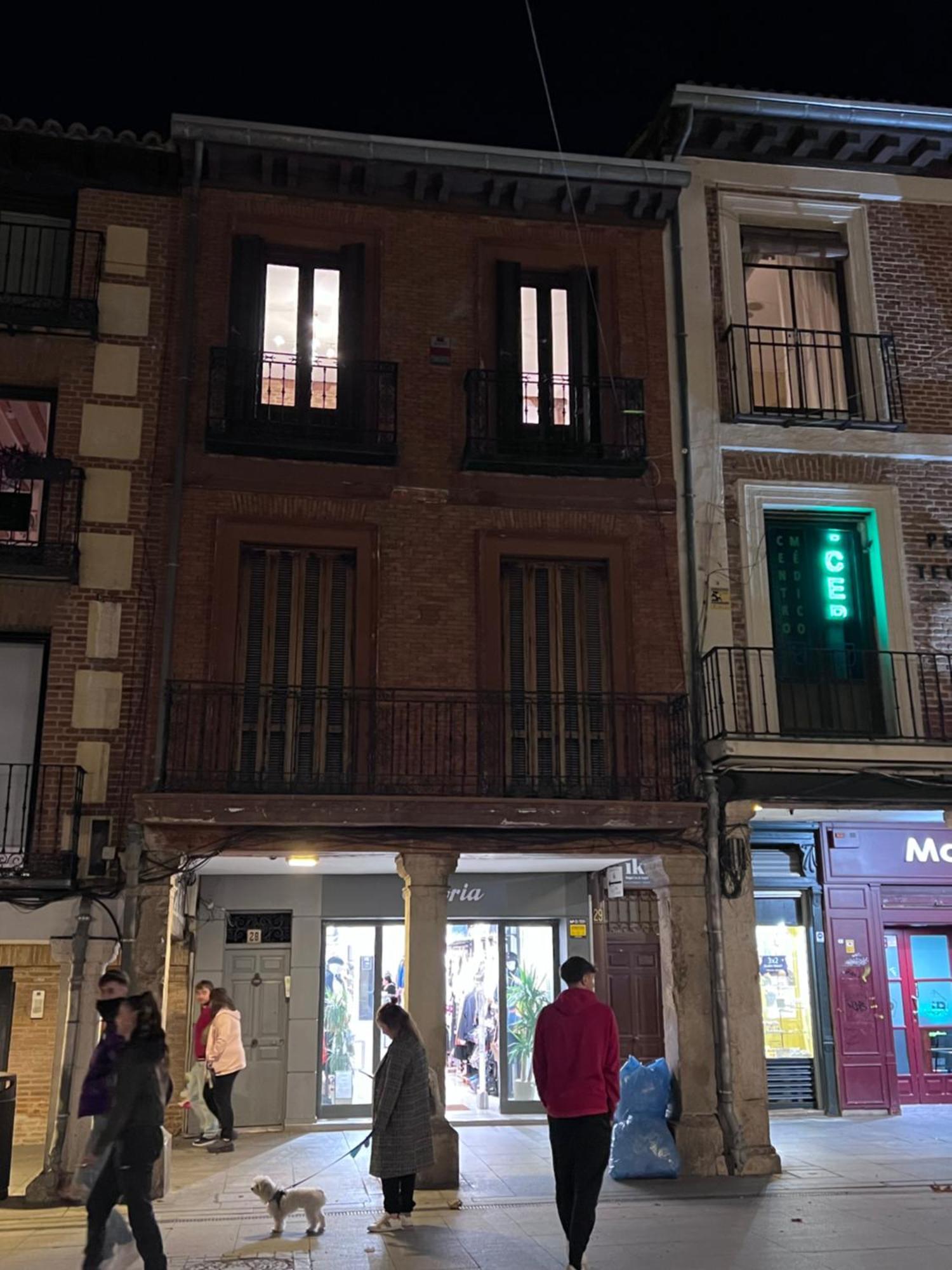 Sonar En La Plaza Cervantes 3 Alcalá de Henares Extérieur photo